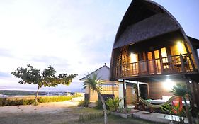 Suka Beach Bungalow